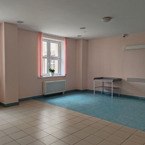 Аренда части помещения площадью 3,0 кв.м. в капитальном строении с инв. № 350/С–199327 (наименование - Хирургический и неонатальный корпуса с переходными галереями),  расположенного по адресу: г. Гомель,  ул. Жарковского, 7/3