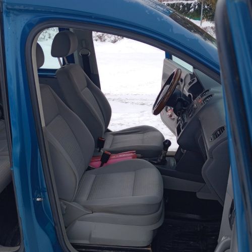Автомобиль VOLKSWAGEN CADDY, тип легковой универсал, 2008 года выпуска, регистрационный знак 0104 IP-6, находящийся по адресу: Могилевская обл., г. Быхов, ул. Ленина, 31.