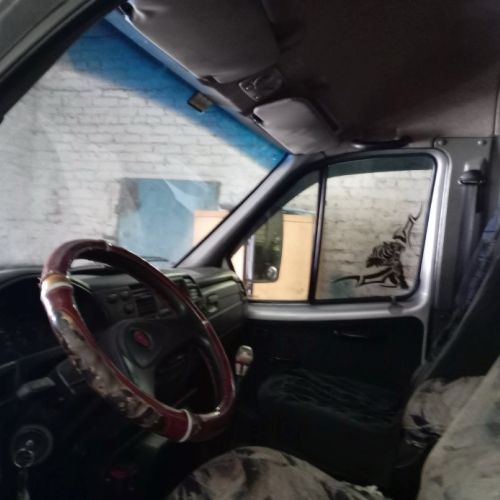 Автомобиль грузовой бортовой ГАЗ 331043, год выпуска 2007, находящийся по адресу: г. Светлогорск, ул. Пролетарская, 8а.